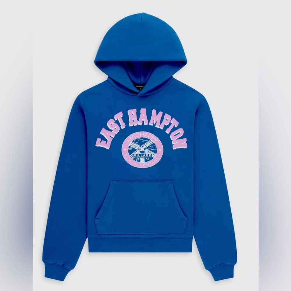 ✨NOT SELLING✨DO NOT BUY✨looking for someone who has this sweatshirt in a large.